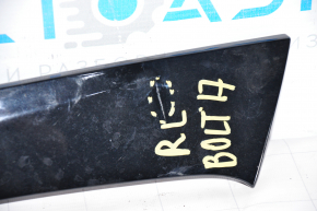 Молдинг двери багажника лев вдоль стекла Chevrolet Bolt 17-21 черн глянец, царапина