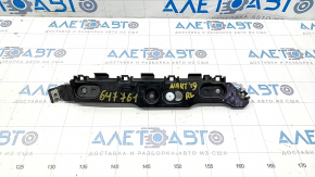 Крепление заднего бампера левое на крыле Lincoln Nautilus 19-23 надлом крепления