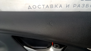 Обшивка двери карточка передняя правая Honda Civic X FC 16-21 4d тряпка черная с черной вставкой, вмятина, царапины, потертости, под чистку, надрыв