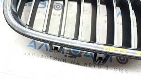 Решітка радіатора grill права BMW 5 F10 14-16 хром, Base, зламані кріплення, пісок, потерта