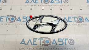 Емблема переднього бампера Hyundai Elantra 21-23