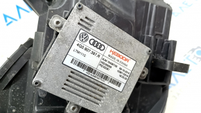 Фара передня права в зборі Audi A3 8V 15-16 xenon hid, з нижнім кріпленням, пісок