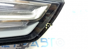 Фара передня права в зборі Audi A4 B9 17-19 ксенон+LED, пісок, скол