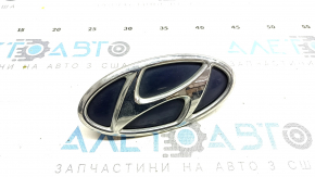 Кнопка открытия крышки багажника Hyundai Elantra AD 19-20 эмблема, синяя