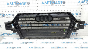 Грати радіатора grill у зборі Audi Q7 16-19 сіра, під парктроніки, тички, подряпини, незаводські отвори