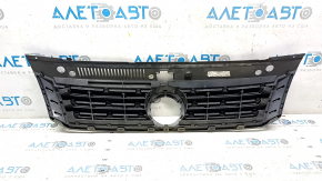 Решетка радиатора grill без значка VW Passat b7 12-15 USA песок, царапины Б/У