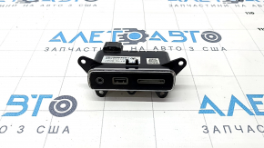 Usb Media Hub Jeep Grand Cherokee WK2 14-17 царапины Б/У