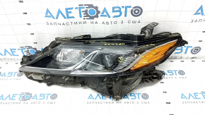 Фара передняя левая в сборе Toyota Camry v70 18-20 галоген + LED, песок, царапины