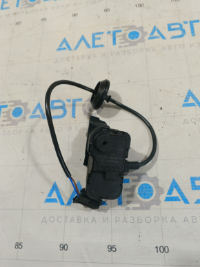 Замок лючка бензобака VW Jetta 11-18 USA OEM