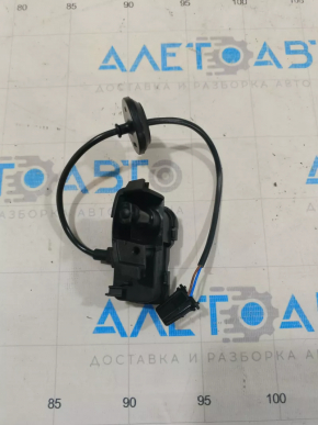 Замок лючка бензобака VW Jetta 11-18 USA