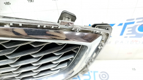 Решетка радиатора grill в сборе с обрамлением Ford Fusion mk5 19-20 хром, titanium, песок