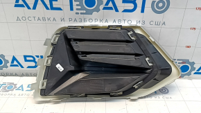 Решетка переднего бампера левая Audi Q3 19-23