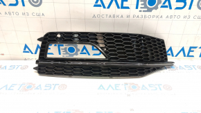 Решетка переднего бампера правая Audi A4 B8 13-16 рест S line