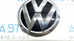 Емблема решітки радіатора VW Jetta 19-пісок