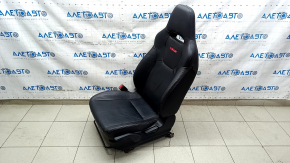 Водительское сидение Subaru Impreza WRX GH 09-10 с airbag, механическое, подогрев, кожа черная с красной строчкой, Sport, примятости на коже, царапины, ржавчина