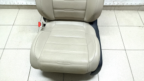 Водійське сидіння Honda CRV 17-22 з airbag, електричне, підігрів, пам'ять, бежева шкіра, потерта шкіра