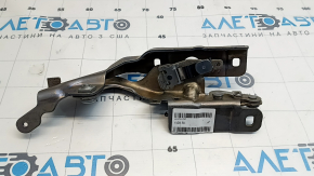 Петля капота левая Mercedes CLA 14-19 OEM