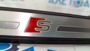 Накладка порога вненш передняя правая Audi A4 B9 17-25 S-Line с подсветкой, царапины