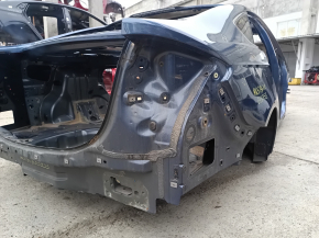 Деталь кузова Ford Fusion MK5, вид сбоку, с дефектами