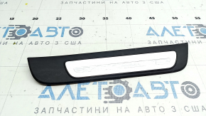 Накладка порога зовнішня ззаду права Audi A4 B8 08-16 седан, чорна, з хромованою накладкою, потерта
