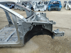 Чверть передня права Lexus RX300 RX330 RX350 RX400h 04-09 на кузові срібло