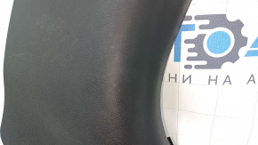 Накладка передней стойки нижняя правая Hyundai Sonata 11-15 черная, потерта, царапины