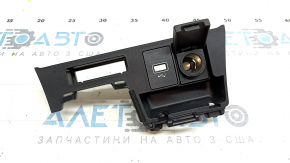 Накладка передней панели с прикуривателем Honda Insight 19-22 под 1 USB, царапины