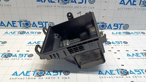 Нижня кришка корпусу повітряного фільтра Toyota Rav4 19-25 2.5