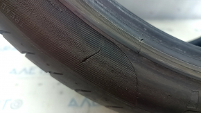 Шина R21 295/35 Pirelli p zero 2023 лето 6.5мм порез, потрескана