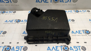 Верхняя крышка корпуса воздушного фильтра Toyota Camry v55 15-17 2.5 usa без расходомера, царапины, сломана кромка