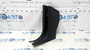 Накладка передней стойки нижняя левая Dodge Grand Caravan 11-20 черная, потерта, царапины