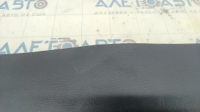 Общий вид накладки центральной консоли для Honda Accord, акцент на состояние детали