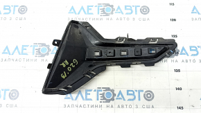 Крупный план решетки заднего бампера на BMW 3 G20, оригинал с черным глянцем