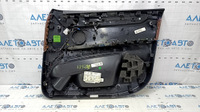 Обшивка двери карточка передняя левая BMW X5 F15 14-18 черная, вставка кожа коричневая TERRA, без шторки, подлокотник кожа коричневая, накладка под дерево, с ручкой, царапины, примятости, тычки