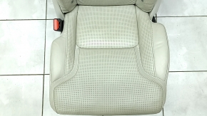 Подкладка и крепеж заднего сидения Volvo XC90 2016-2023 года в хорошем состоянии.