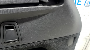 Обшивка арки правая Volvo XC90 16-25 под 3 ряд, с подстаканником, черная, царапины