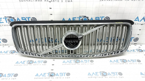 Решетка радиатора grill со значком Volvo XC90 16-17 серая, обрамление хром, со значком под камеру, тычки