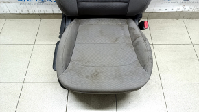 Сиденье Hyundai Elantra, вид спереди, без дефектов, механическое регулирование.