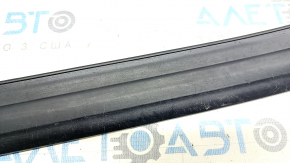 Накладка порога задняя левая внешняя Toyota Camry v55 15-15 usa черная, тип 2, царапины