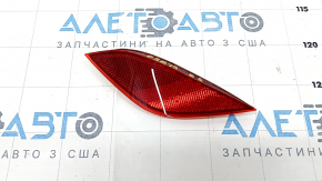 Відбивач заднього бампера правий Toyota Prius 50 19-22