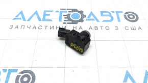 Парктроник переднего бампера внутренний Toyota Prius 50 16-22