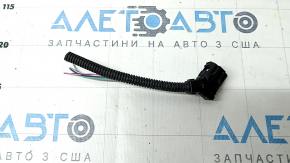Фишка на датчик слепых зон BSM правая Toyota Prius 50 Prime 16-22 6 пинов