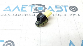 Датчик подушки безопасности задний левый Toyota Sienna 21-26