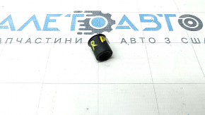 Отбойник двери багажника правый Toyota Prius 50 16-22