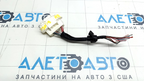 Фишка на проводку двери задняя правая Toyota Prius 50 16-22 10 пинов