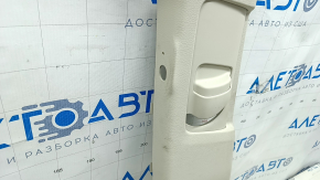 Фронтальный ракурс накладки центральной стойки для Toyota Sienna 2021-2026.