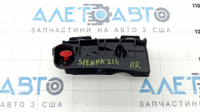 Кріплення заднього бампера на правому крилі Toyota Sienna 21-26 мале