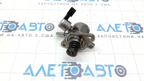 Топливный насос высокого давления, оригинал для автомобилей Toyota Sienna 21-26, ракурс сбоку.