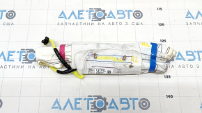 Вид разъёма подушки безопасности airbag для заднего сиденья Toyota Sienna 21-26.