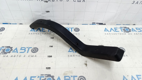 Накладка петли крышки багажника правая Lexus IS200 IS300 99-05 черная, царапины